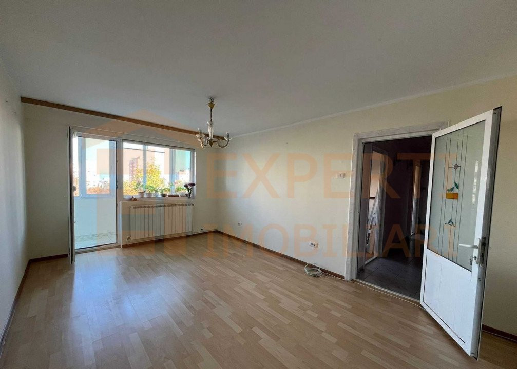 Apartament 3 camere situat in zona Tomis III - Macul Rosu