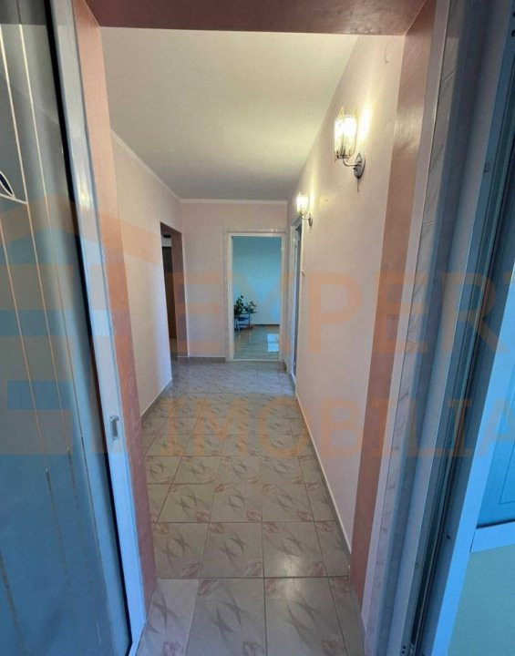 Apartament 3 camere situat in zona Tomis III - Macul Rosu