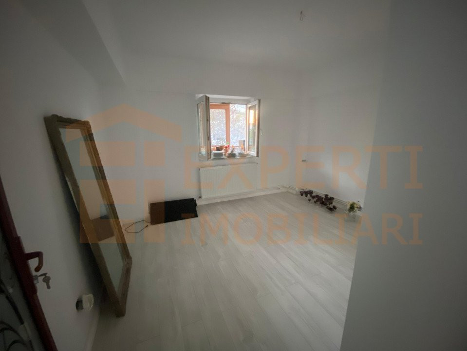 Apartament 2 camere transformat in 3 camere situat in zona Tomis Nord - Boema