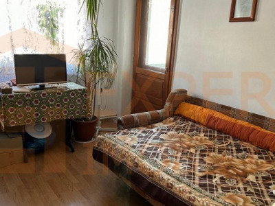 Apartament 4 camere situat in zona CET