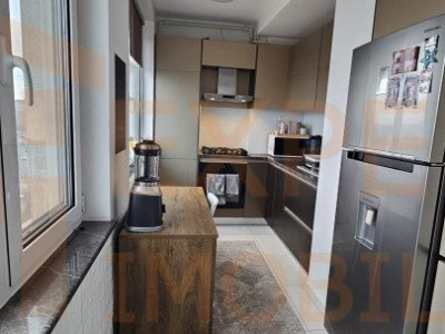 Apartament 3 camere situat in zona Delfinariu