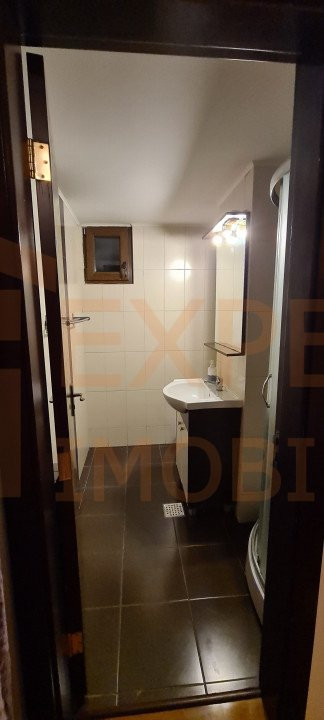 Apartament 3 camere situat in zona INEL I