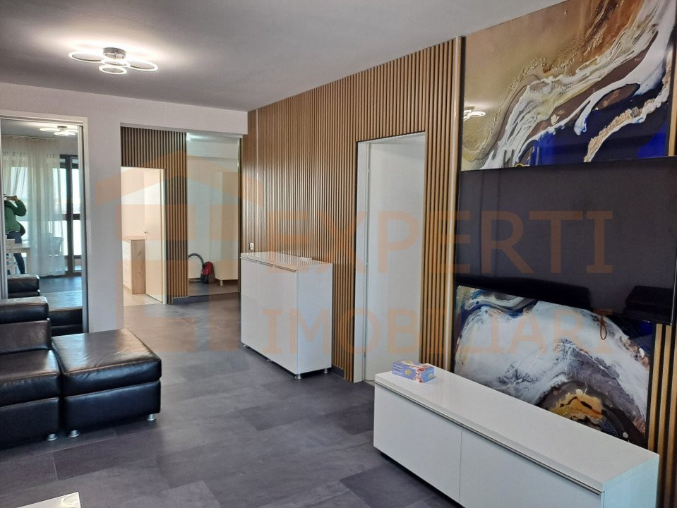 Apartament 3 camere situat in zona Tomis Plus