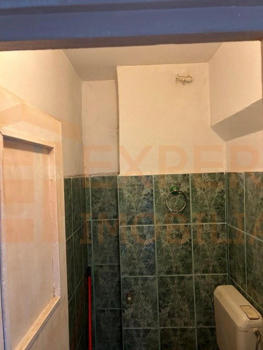 Apartament 4 camere, decomandat situat in zona INEL II