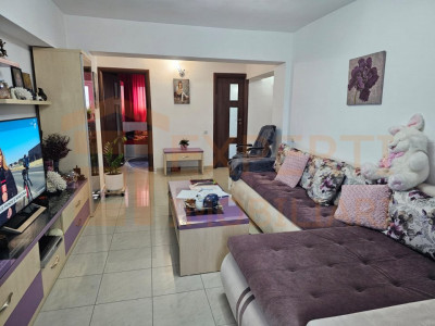Apartament 4 camere situat in zona Tomis Nord