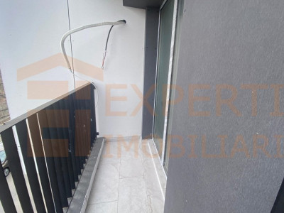 Apartament 3 camere, loc parcare - zona Stadion