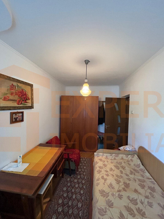 Apartament 3 camere situat in zona DACIA