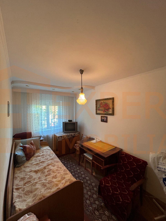 Apartament 3 camere situat in zona DACIA