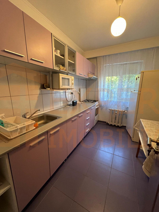 Apartament 3 camere situat in zona DACIA