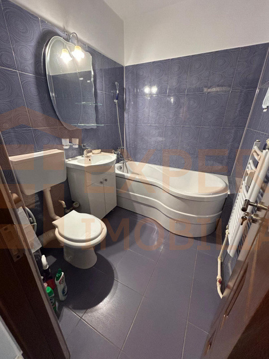 Apartament 3 camere situat in zona DACIA