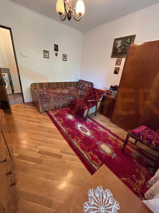 Apartament 3 camere situat in zona DACIA