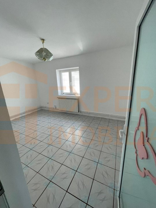 Casa, de inchiriat, termen lung, situata in zona Inel II
