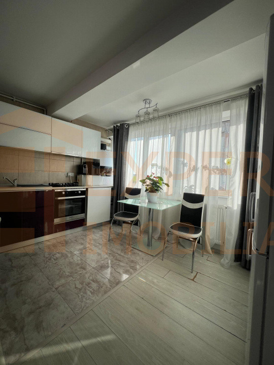 Apartament 3 camere - zona VIVO MALL - Tomis Nord
