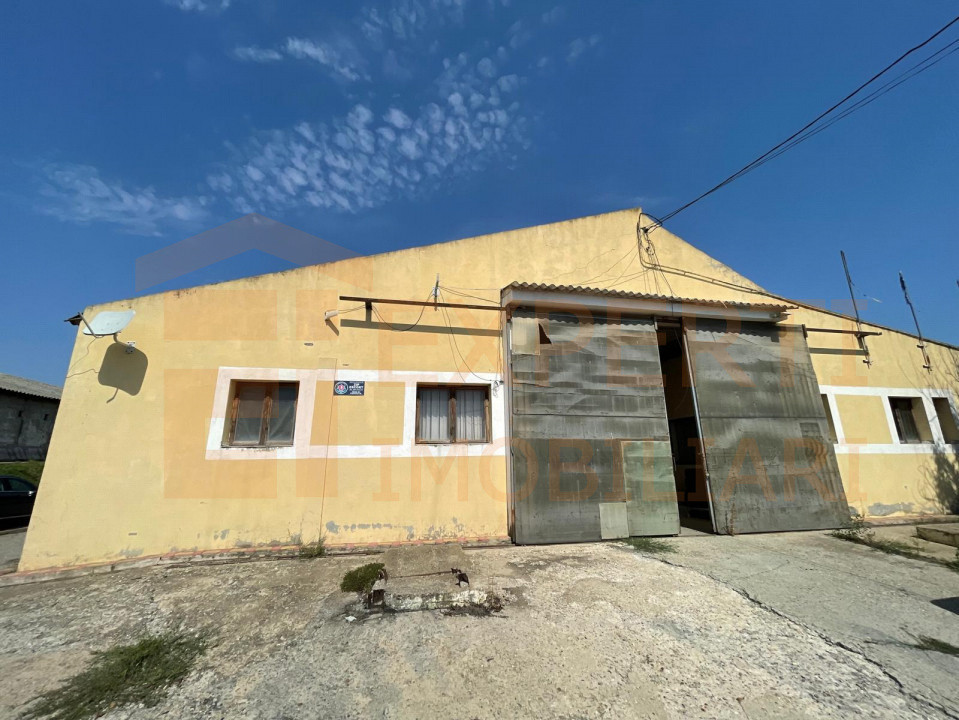 Hală situată în Ovidiu