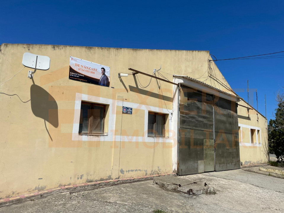 Hală situată în Ovidiu