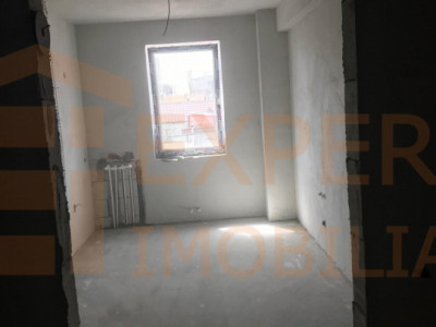 Studio situat in zona CET, bloc nou