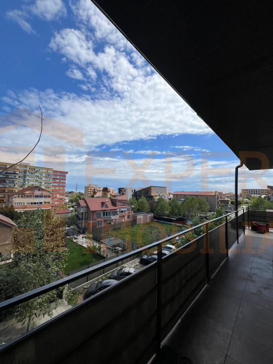 Apartament spațios cu terasă generoasă și pod – Zona Energia