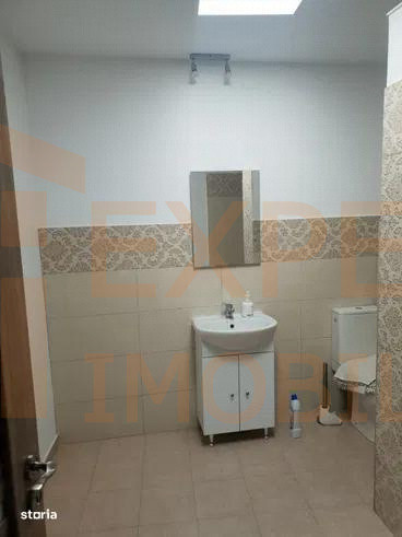 Casă modernă situată în zona Dacia