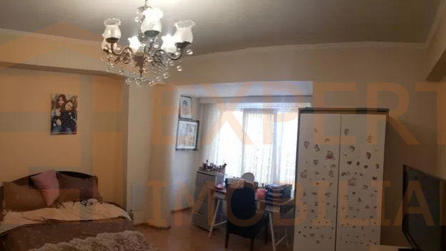 Casă modernă situată în zona Dacia