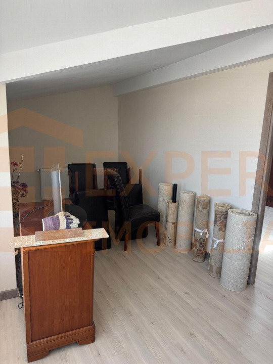 Casă modernă situată în zona Dacia