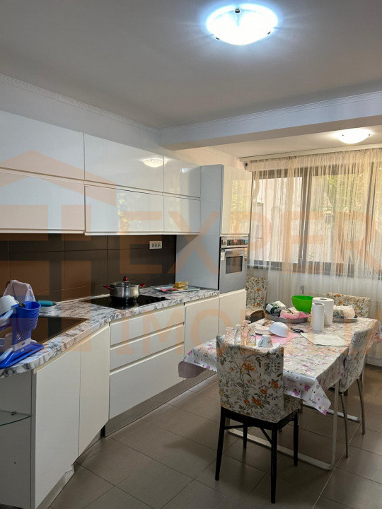 Vila P+1+M, termen lung - zona Trocadero