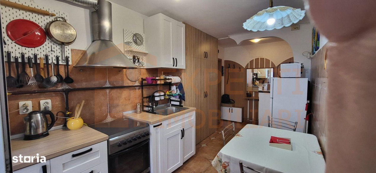 Apartament, termen lung, 4 camere zona City Park Mall
