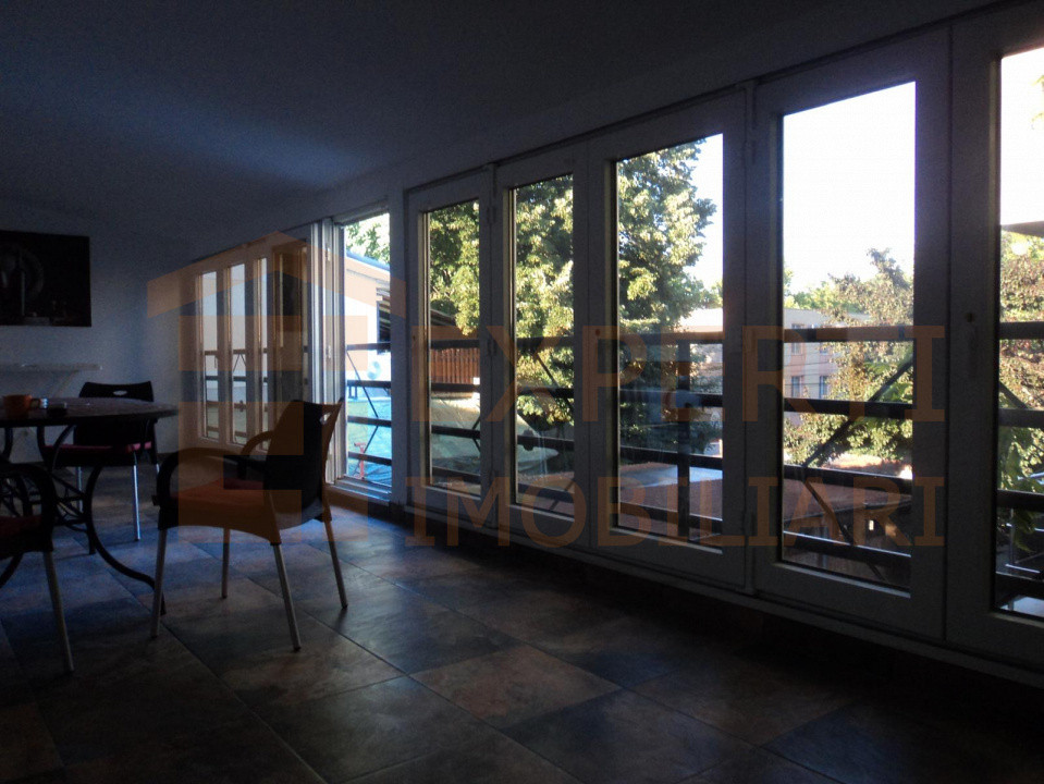Apartament 3 camere - ultracentral - zona Eforie Nord