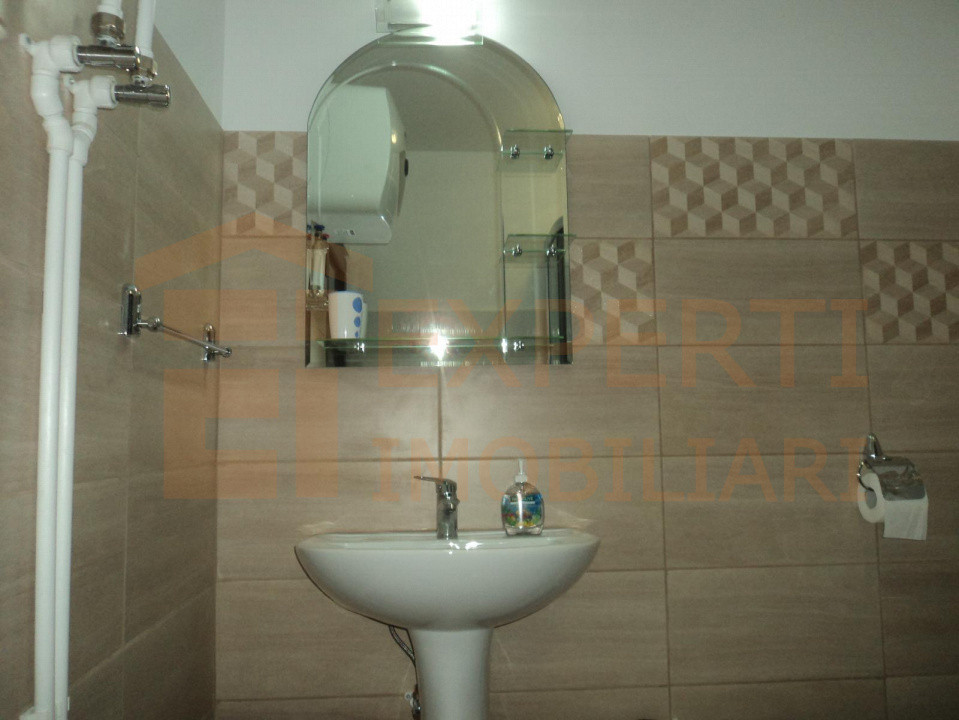 Apartament 3 camere - ultracentral - zona Eforie Nord
