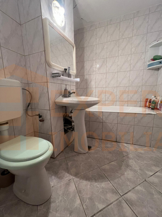 Apartament 4 camere zona Faleza Nord