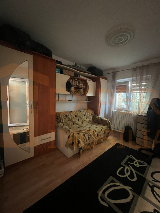 Apartament 2 camere, decomandat - zona Poarta 6