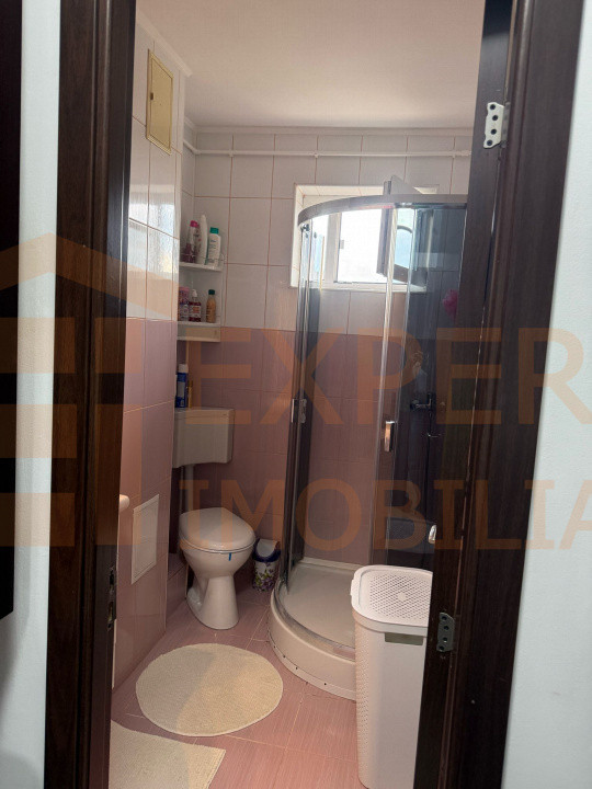 Apartament 3 camere situat in zona Tomis Nord - Rovere