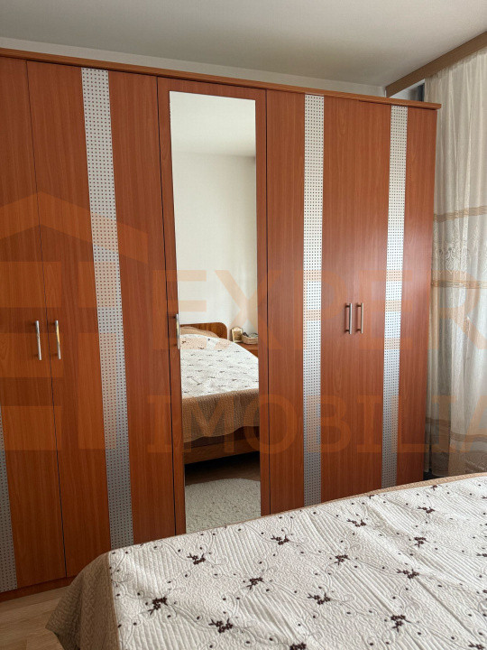 Apartament 3 camere situat in zona Tomis Nord - Rovere