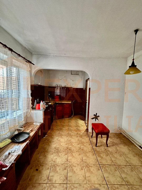 Casa situata in zona Delfinariu