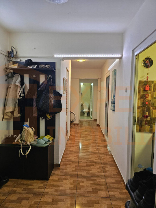 Apartament 3 camere zona Cireșica – ideal locuință sau cabinet