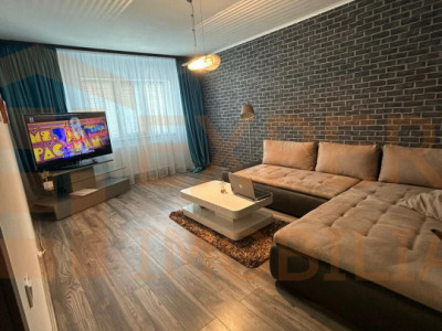Apartament 2 camere Casa de Cultură