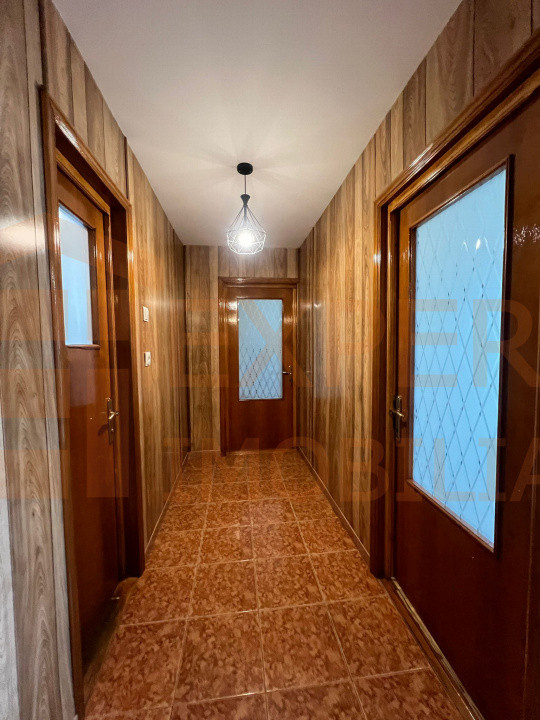 Apartament 3 camere zona Trocadero