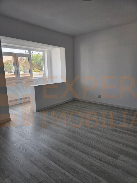 Apartament 3 camere zona KM 4-5