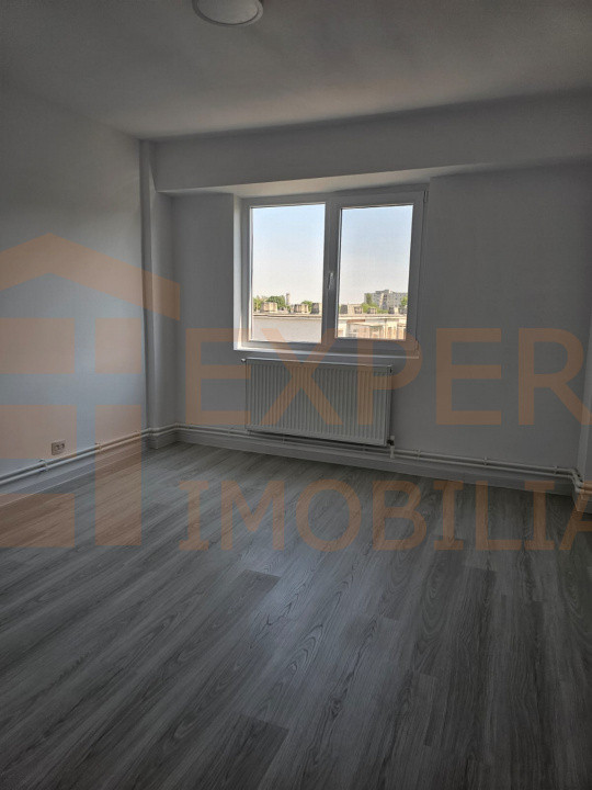 Apartament 3 camere zona KM 4-5