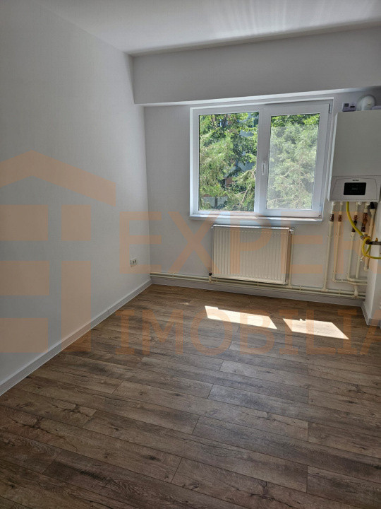 Apartament 3 camere zona Dacia