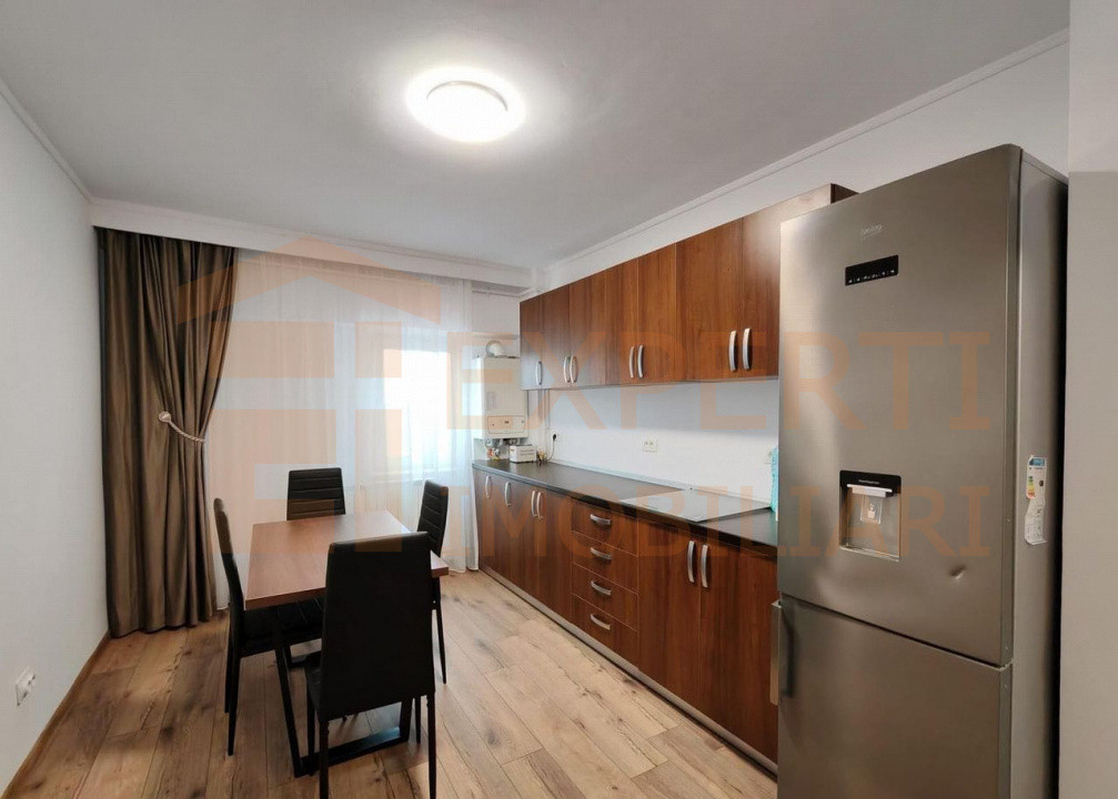 Apartament 3 camere zona Capitol