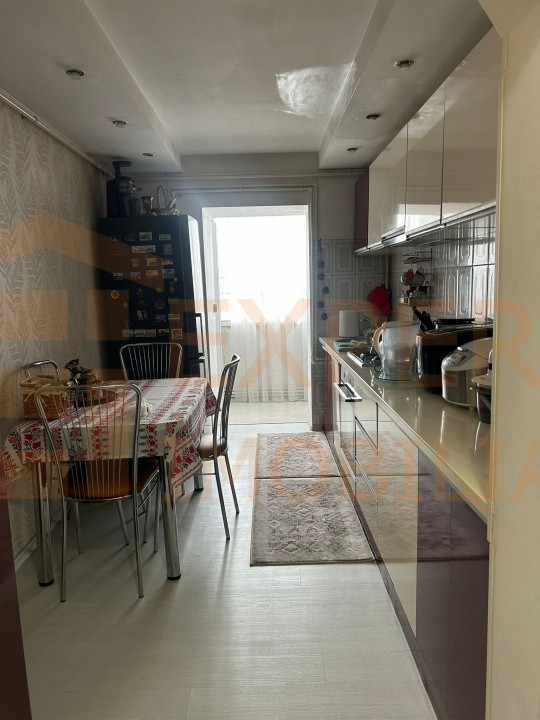 Apartament 3 camere zona Dacia