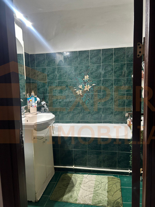 Apartament 3 camere zona Dacia