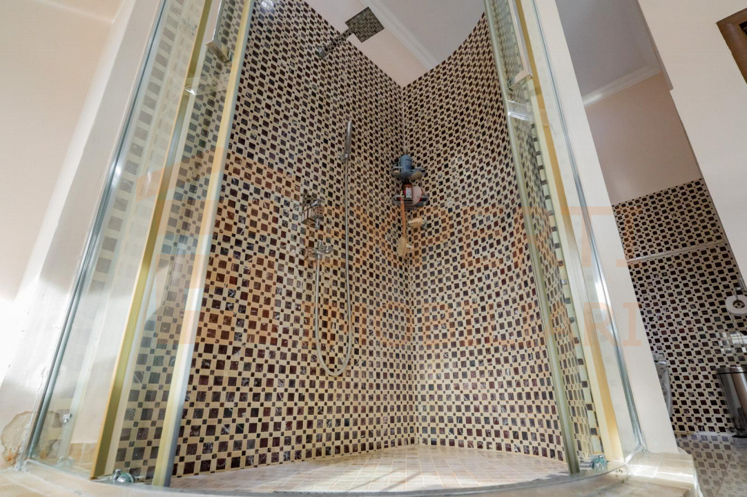 Penthouse unicat la malul lacului – lux, spațiu, priveliște de vis