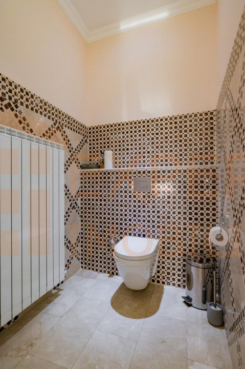 Penthouse unicat la malul lacului – lux, spațiu, priveliște de vis