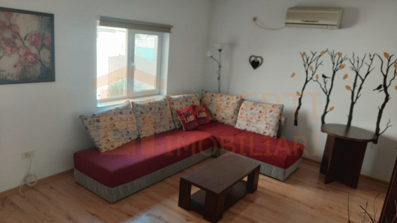 Casa 3 camere situată in zona Stadion