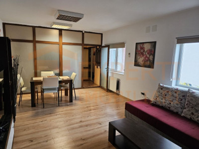 Casa 3 camere situată in zona Stadion