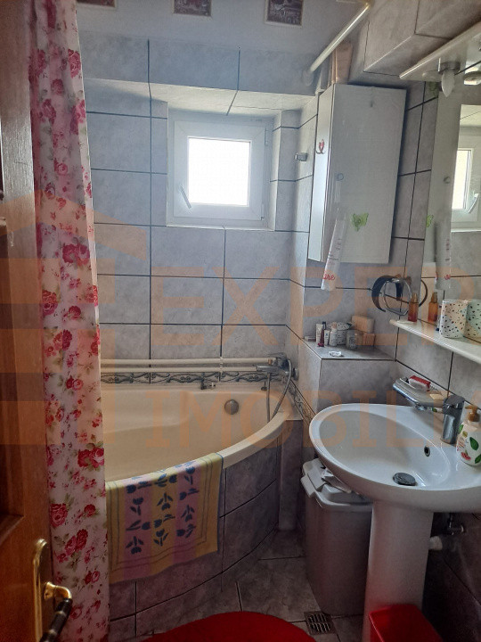 Apartament 4 camere zona Trocadero