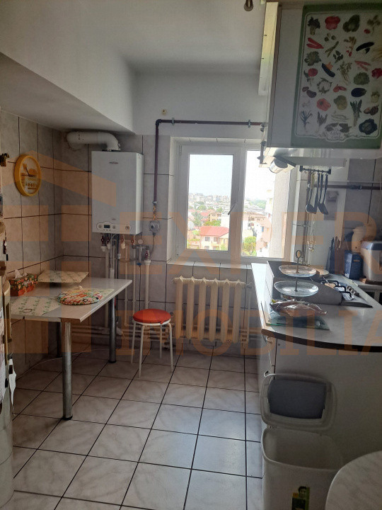 Apartament 4 camere zona Trocadero