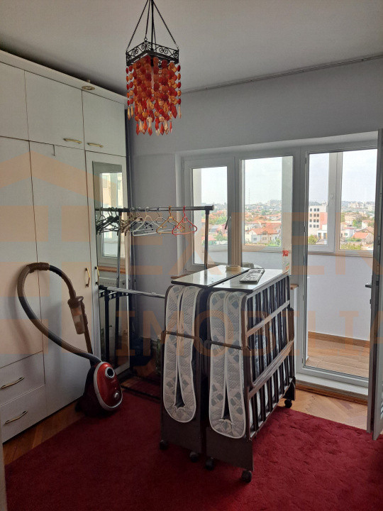 Apartament 4 camere zona Trocadero
