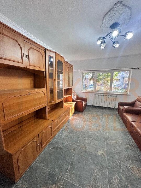 Apartament 3 camere, termen lung, zona Tomis III